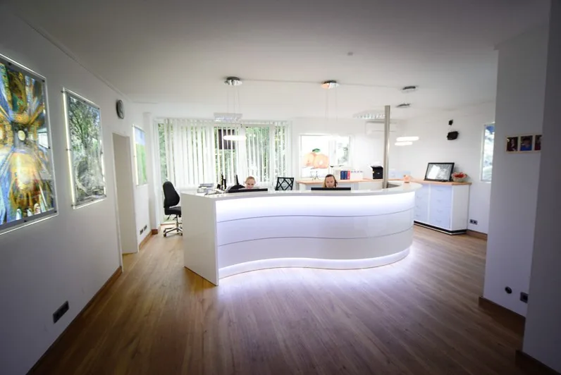 Dr Junk Munich archive: former practice reception and front desk